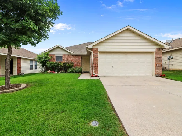 932 Poncho Ln, Haslet, TX 76052