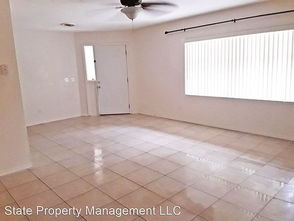 3rd image of 616 SE 11th St APT 6