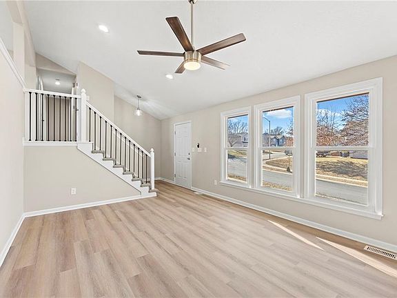 4th image of 8615 N Wayland Ave