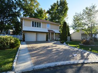 113 Reimar Ct, Union, NJ 07083