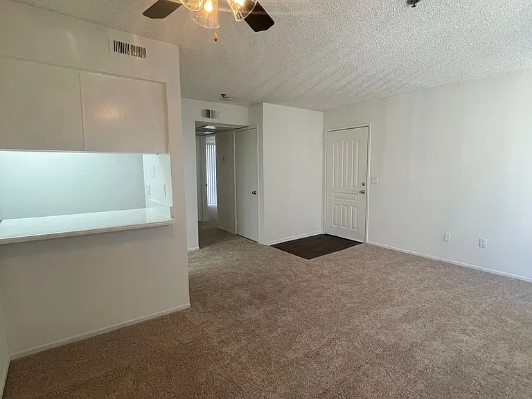 380 N Catalina Ave #1 — Photo 23