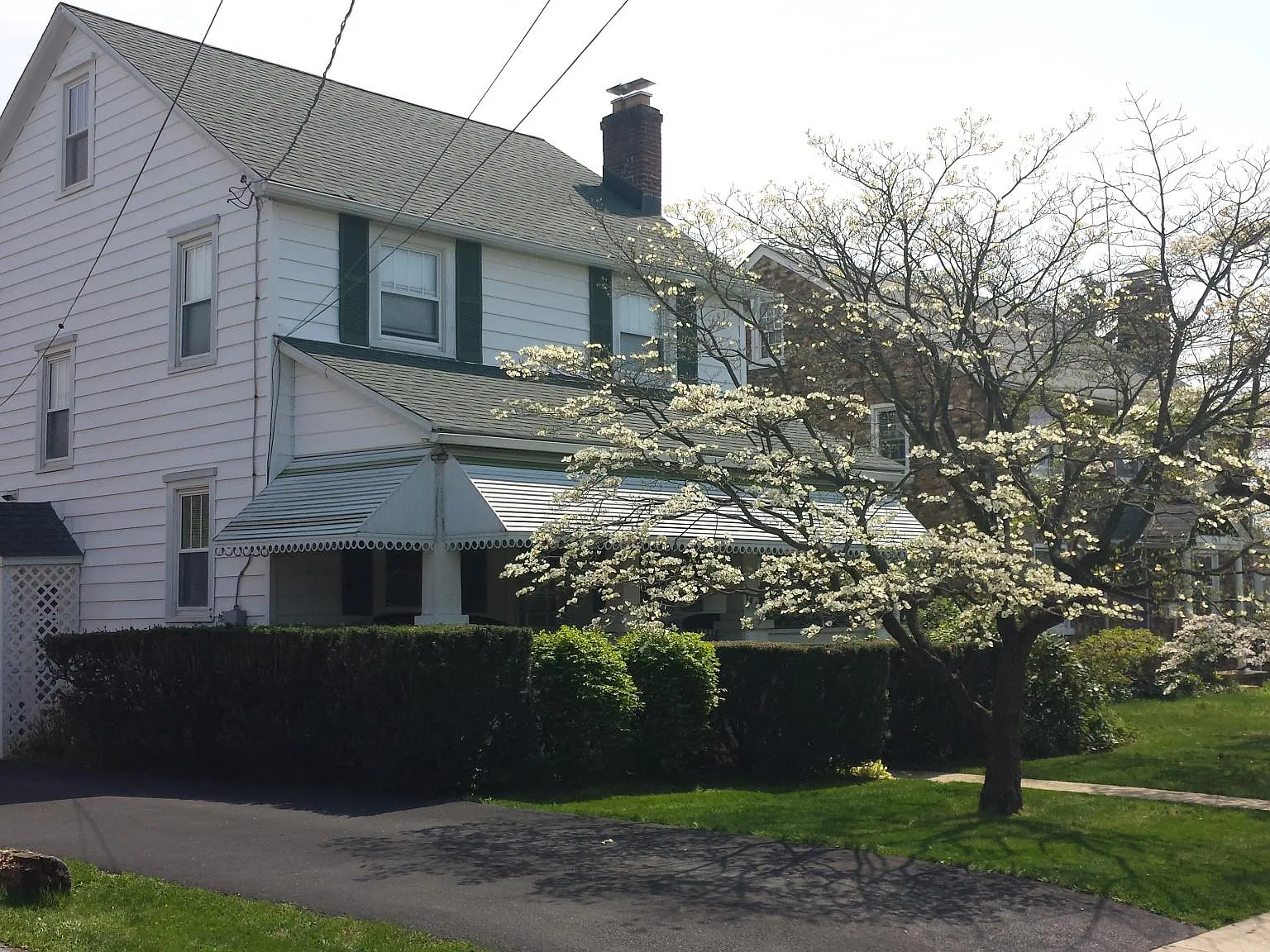 4 bed, 2100 sqft, $3,700 — Photo 2