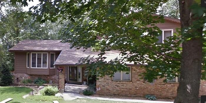 1st image of 3711 S Hills Ln