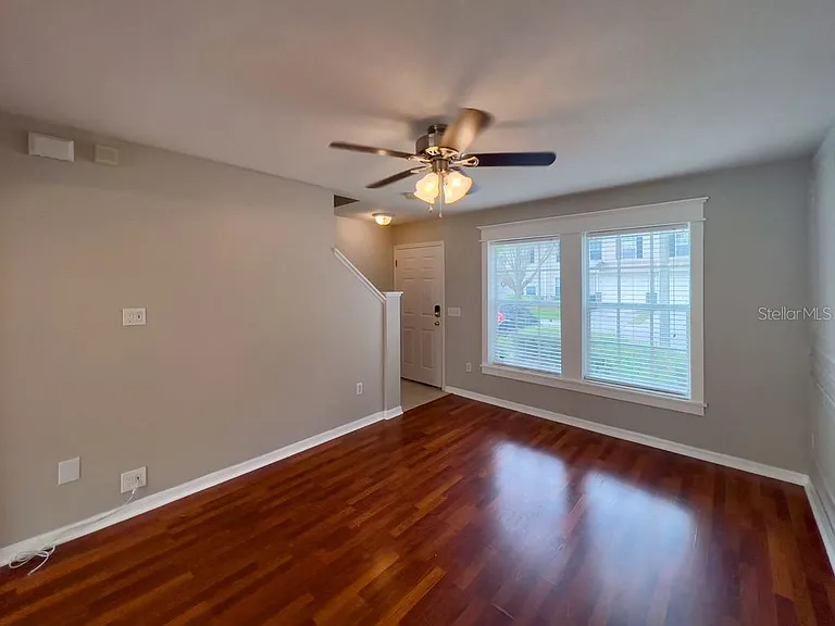 109 Woodknoll Pl — Photo 7