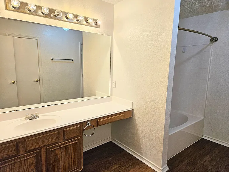 8405 Three Bars Dr — Photo 18