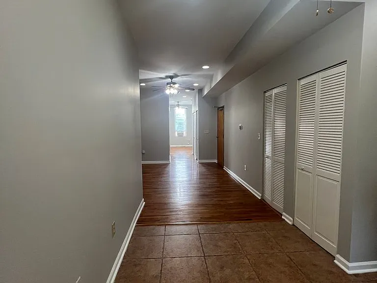 1408 W Franklin St — Photo 8