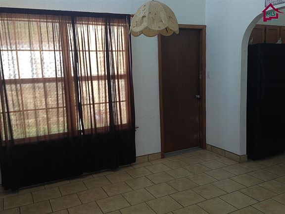3rd image of 1005 Galvan Dr #7