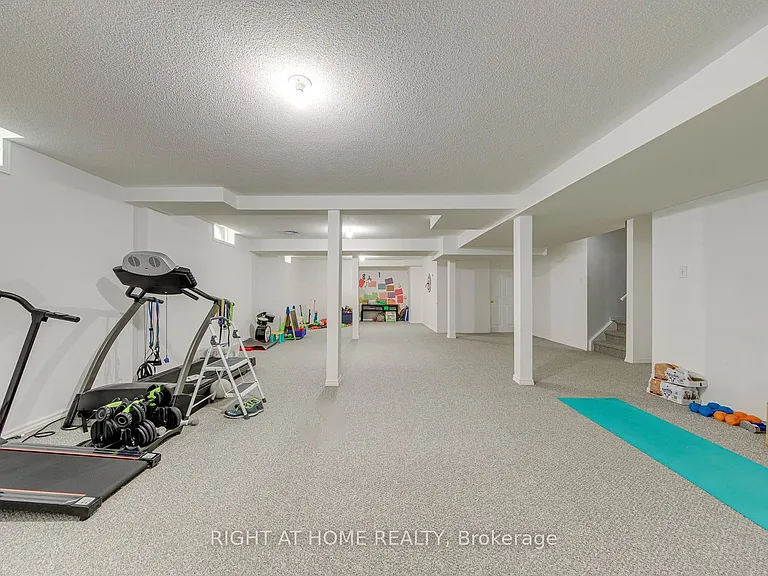 2244 Overfield Rd — Photo 35