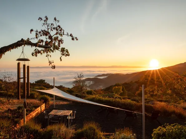 3810 Page Mill Rd, Los Altos, CA 94022
