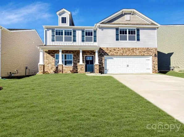 113 Ashelyn Park Dr, Fletcher, NC 28732