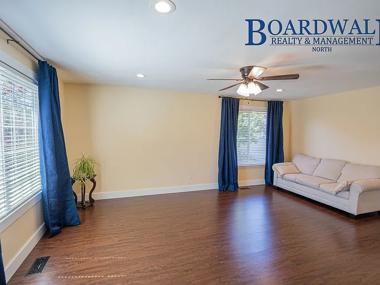 1704 Saint Andrews Dr — Photo 50