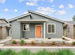 12270 Meadowlawn Dr, Oregon City, OR 97045