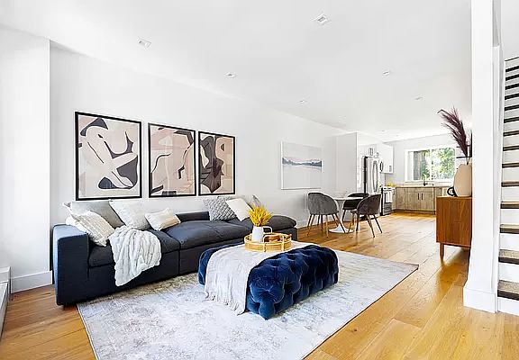 3rd image of 350 E 120th St #Sf