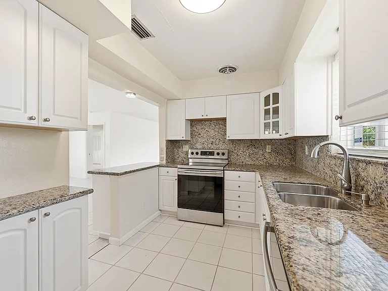 4454 W Tradewinds Ave — Photo 12