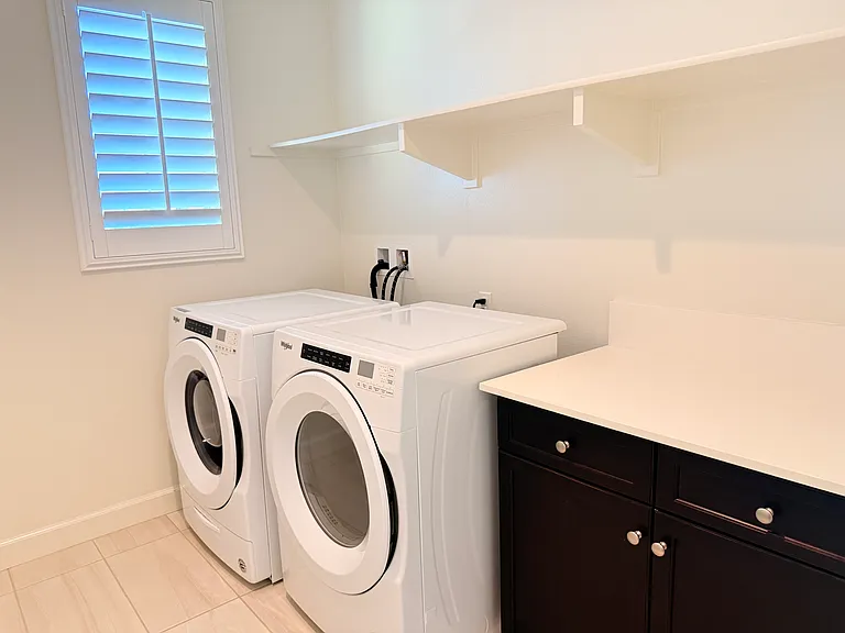 2751 E Agrarian St — Photo 36