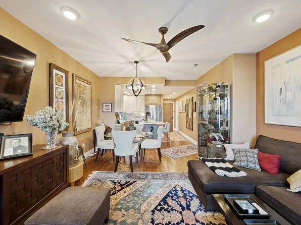 1 Greene Street image 3 of 23