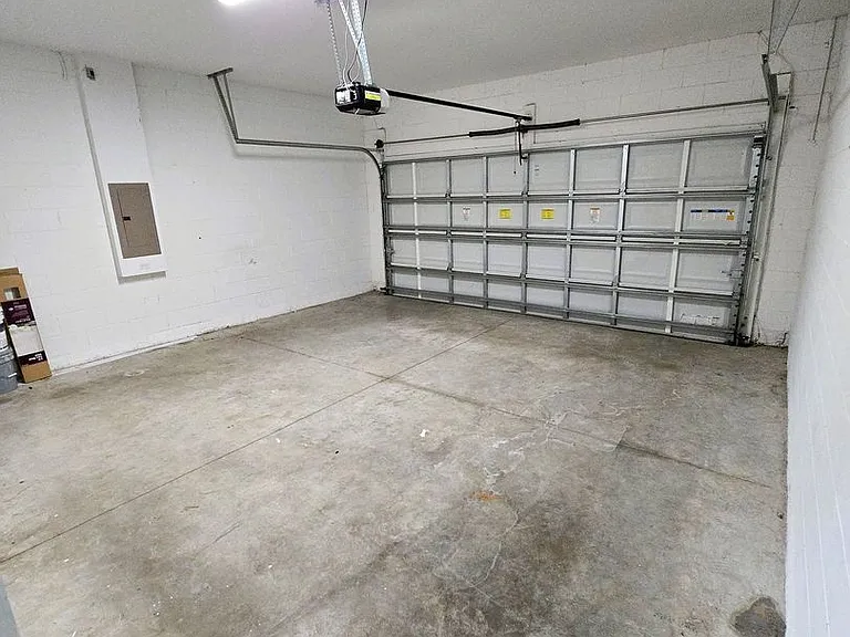 1157 Hudson Harbor Ln — Photo 26