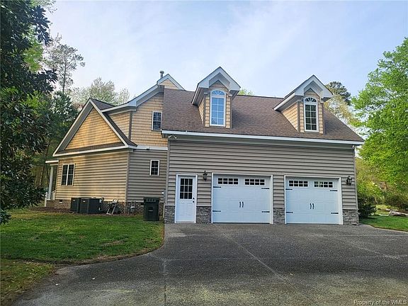 5th image of 116 Kings Grant Dr