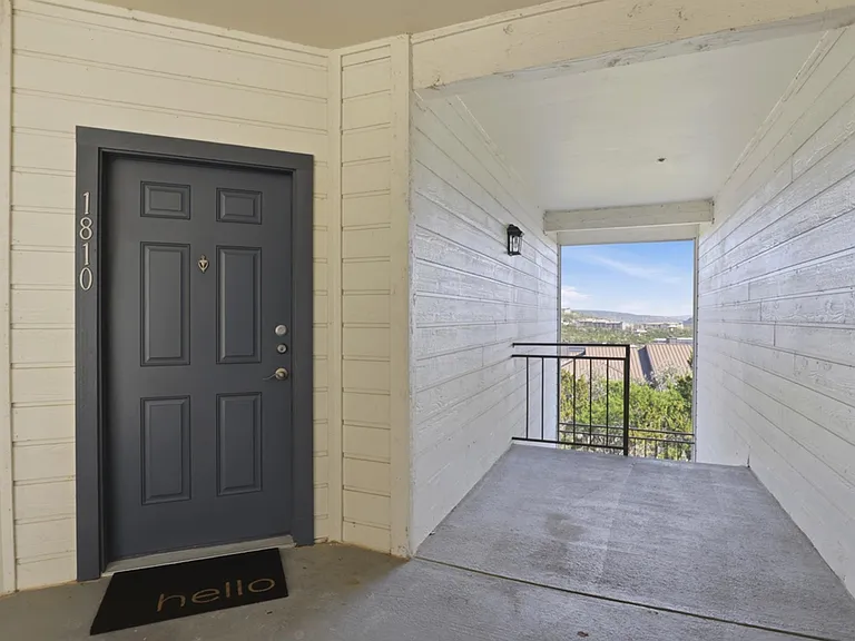 6000 Shepherd Mountain Cv #1810 — Photo 4