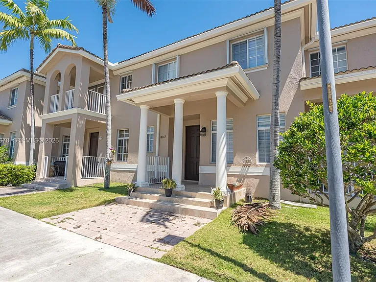 14267 SW 272nd Ln — Photo 2