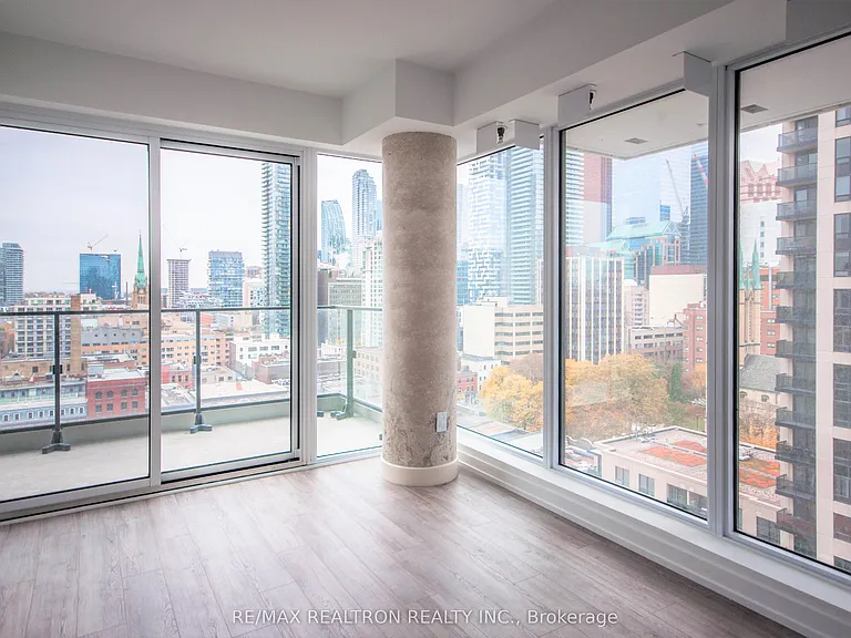 77 Shuter St #1602 — Photo 12