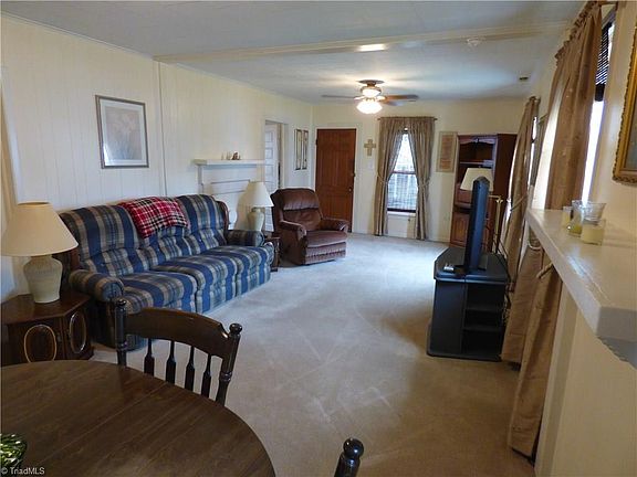 5th image of 1522 McCormick St