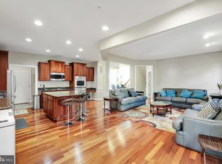 3037 Moore Ln, Kensington, MD 20895