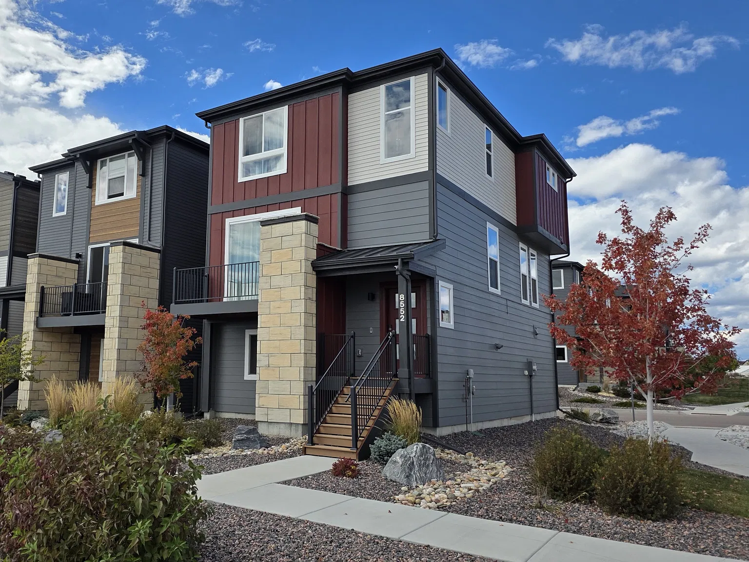 4 bed, 3.5 bath, 1996 sqft, $2,695 — Photo 1