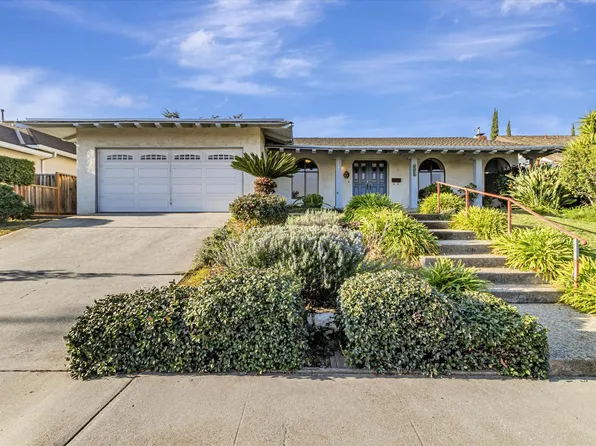 10367 Vista Knoll Blvd, Cupertino, CA 95014