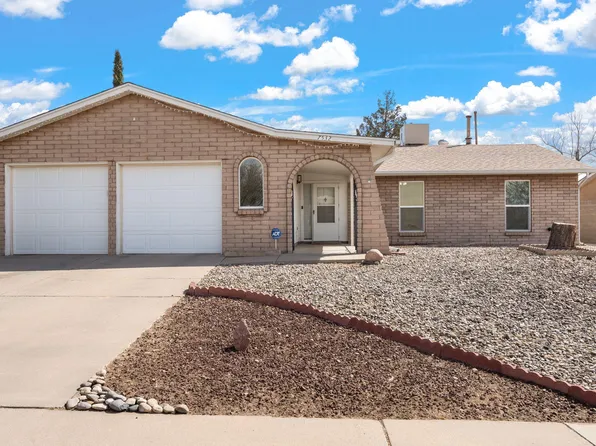 7532 Capulin Rd NE, Albuquerque, NM 87109