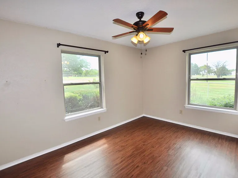 6212 Granbury Hwy — Photo 15