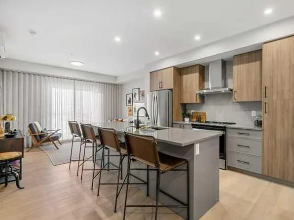 100 N Banister Dr #4102, Okotoks, AB T1S 5Y2