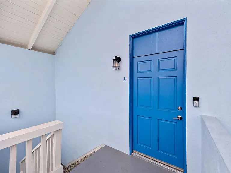 211 Cypress St #1/2 — Photo 6