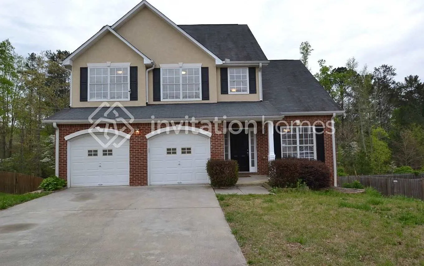 5767 Village Loop Fairburn, GA 30213 — Photo 1