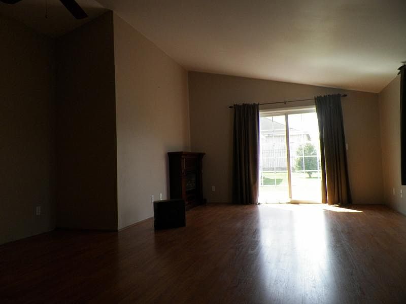 172 Michigan St, Kinde, MI 48445 Zillow