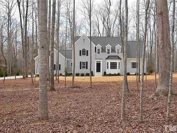 2nd image of 124 Farm Gate Drive