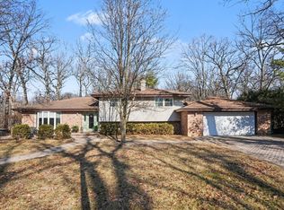 1214 Woodland Ct, Joliet, IL 60436