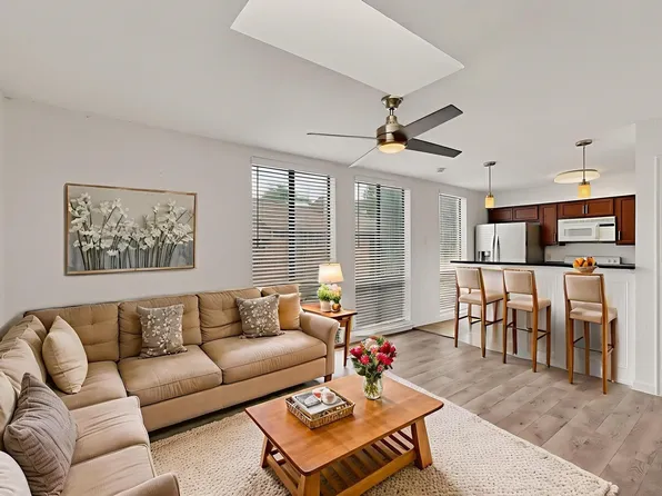 7522 Holly Hill Dr APT 14, Dallas, TX 75231