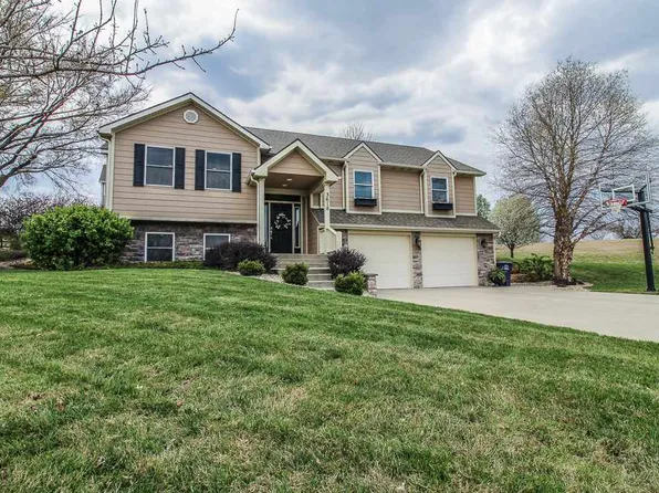 3618 Vanesta Dr, Manhattan, KS 66503