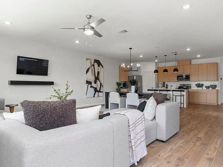 3514 Lovebird Ln — Photo 8