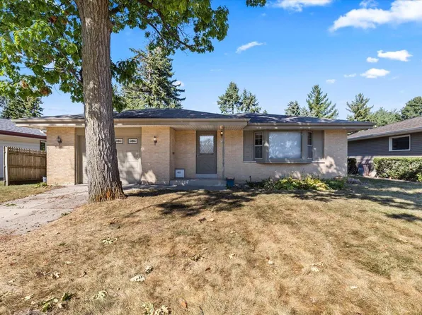 4522 West Tesch AVENUE, Greenfield, WI 53220