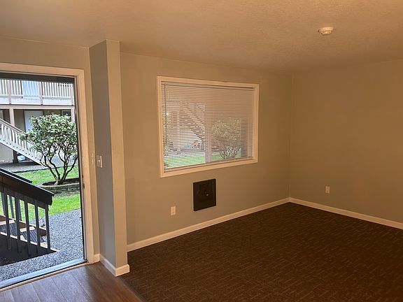4th image of 18306 Hurst Rd APT 02