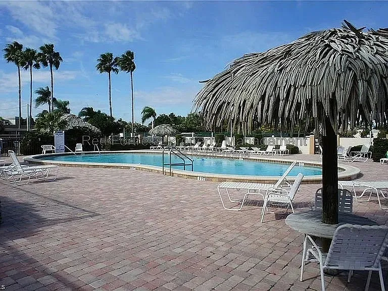 1660 Pine Valley Dr #104 — Photo 3