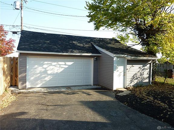 2nd image of 4115 Farnham Ave