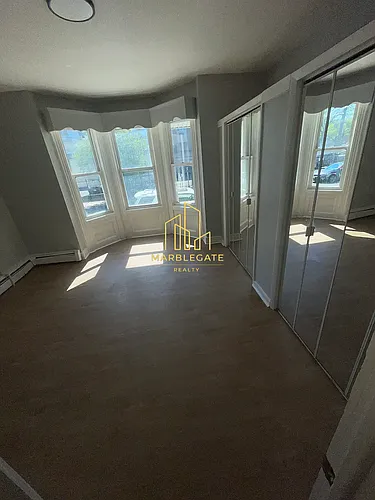 65 Hudson St Photo 1