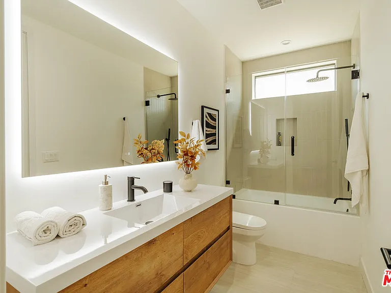 1343 S Ogden Dr #1/2 — Photo 19