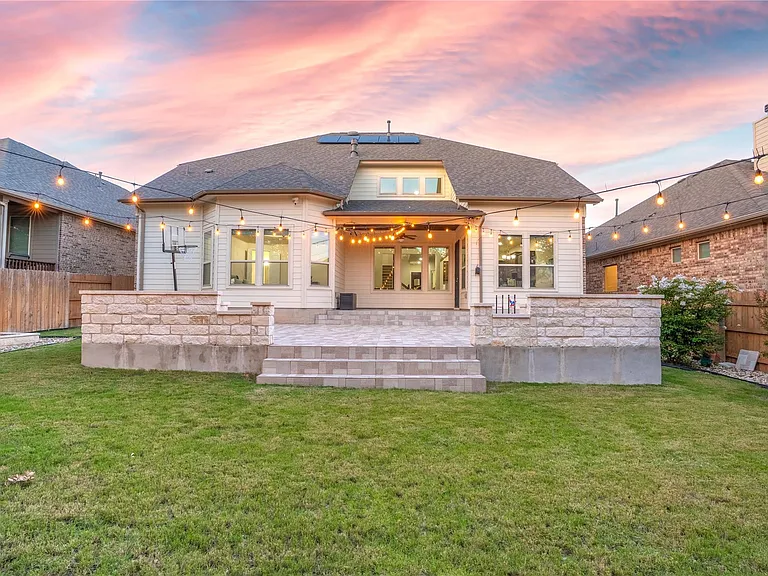 228 Lockhart Loop — Photo 34