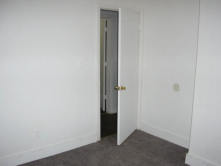 402 N Railroad St — Photo 13