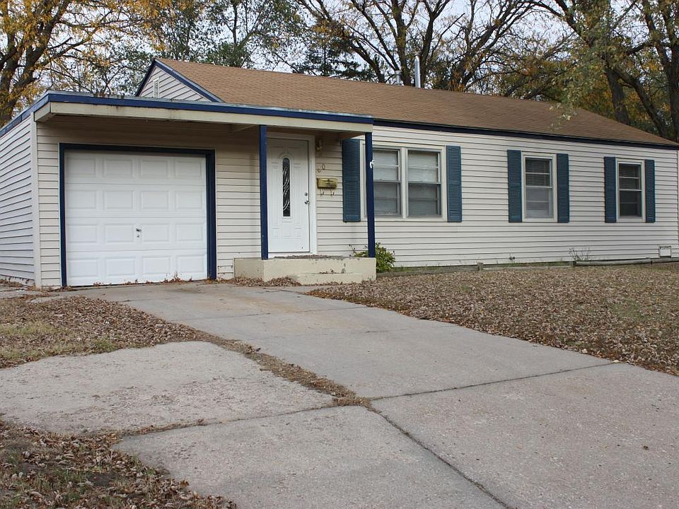 60 Halsey Dr