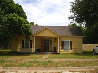 308 C St, Meridian, TX 76665